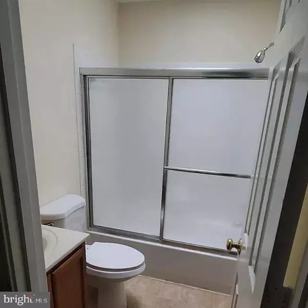 13706 LYNNCROFT DR, Chantilly, VA 20151