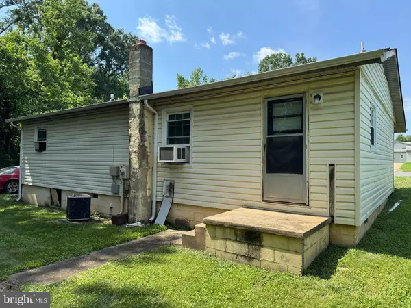 404 NEWELL ST, Fredericksburg, VA 22401