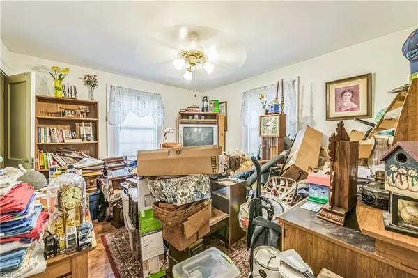 32105 Elizabeth St ST, Boykins, VA 23827