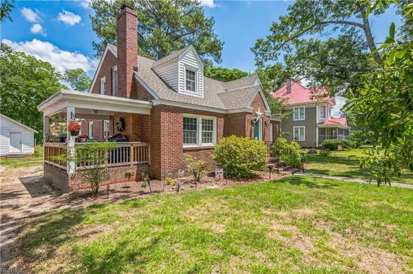 32105 Elizabeth St ST, Boykins, VA 23827