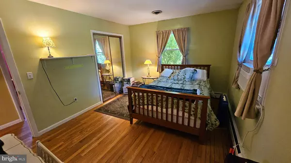 6900 COLONIAL AVE, Thurmont, MD 21788