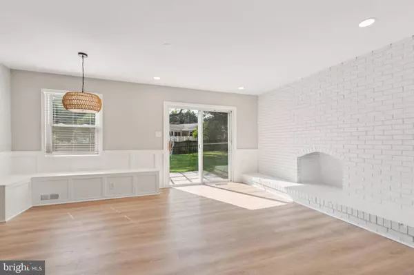 508 HARBOR DR, Annapolis, MD 21403