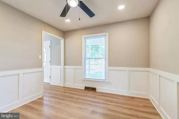 508 HARBOR DR, Annapolis, MD 21403