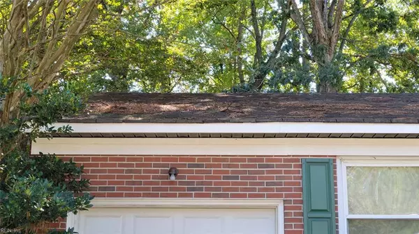 37 Colony RD, Newport News, VA 23602