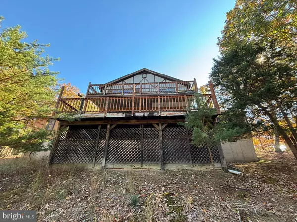 465 SUNDOWN TRL, Great Cacapon, WV 25422