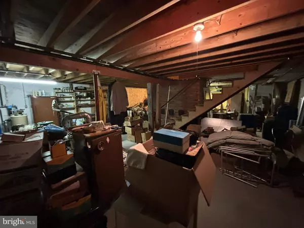 465 SUNDOWN TRL, Great Cacapon, WV 25422