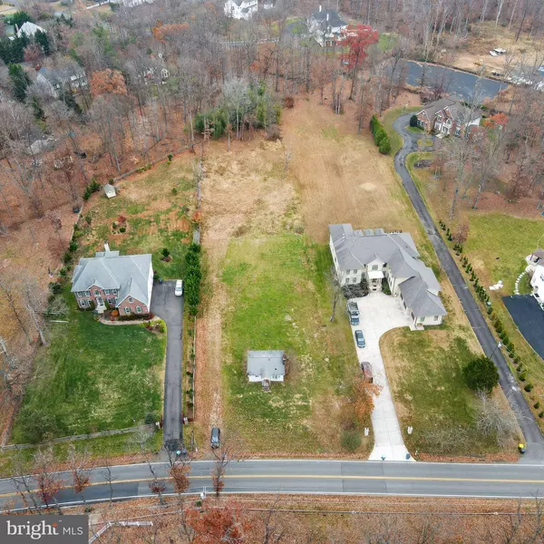 5955 COLCHESTER RD, Fairfax, VA 22030