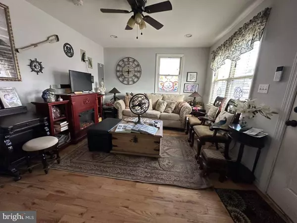 905 KAYAK AVE, Capitol Heights, MD 20743