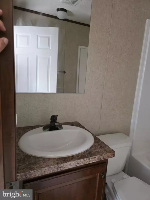 54 COREY LN COREY LN, Ridgeley, WV 26753