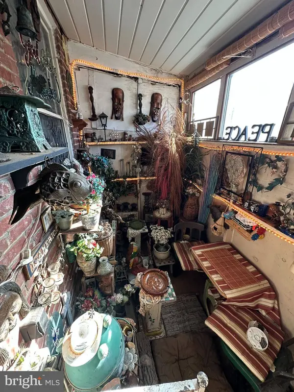 2827 CHESTERFIELD AVE, Baltimore, MD 21213