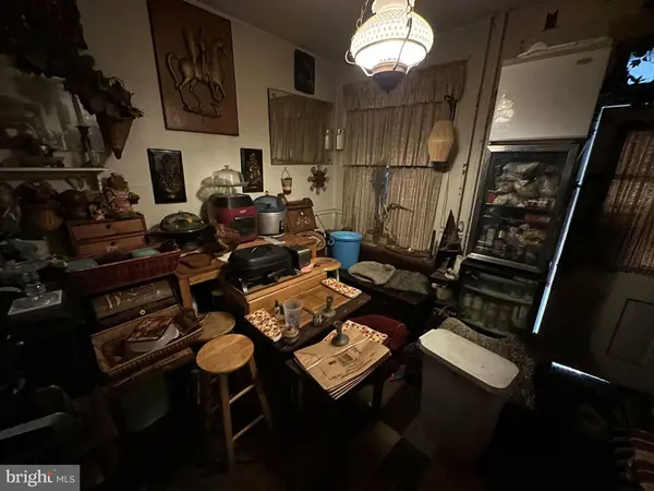 2827 CHESTERFIELD AVE, Baltimore, MD 21213