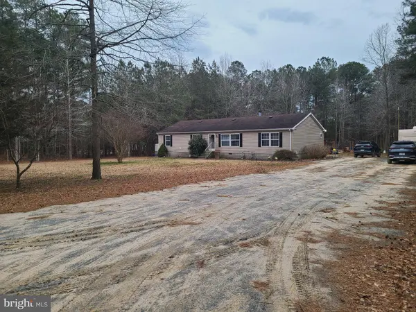 33206 CRABAPPLE LN, New Church, VA 23415