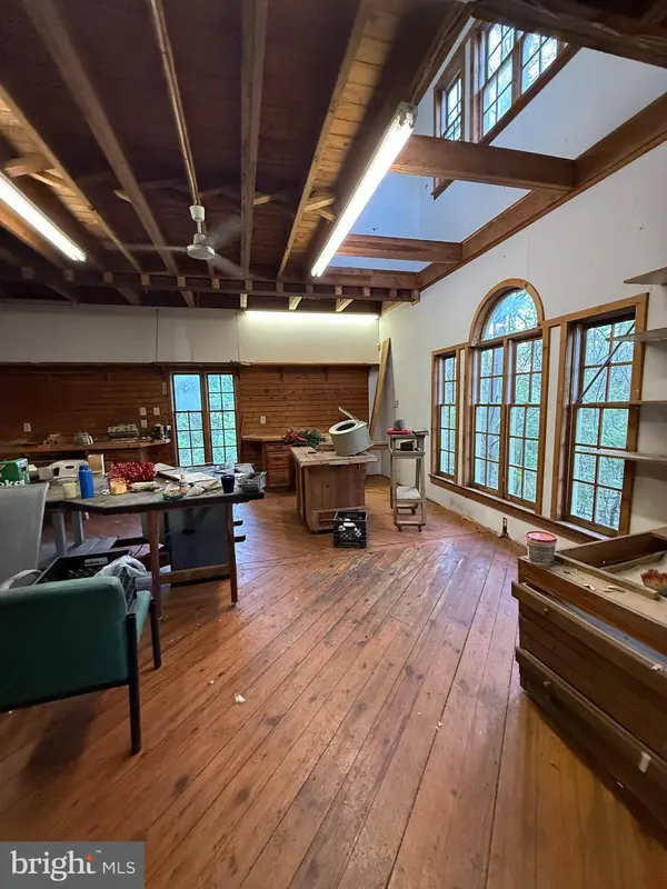 901 HILLCREST AVE, Highland Springs, VA 23075