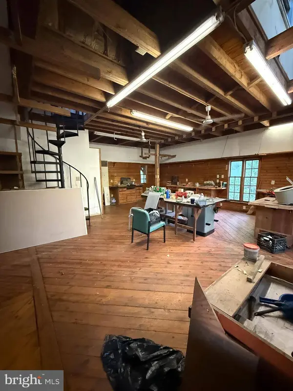 901 HILLCREST AVE, Highland Springs, VA 23075