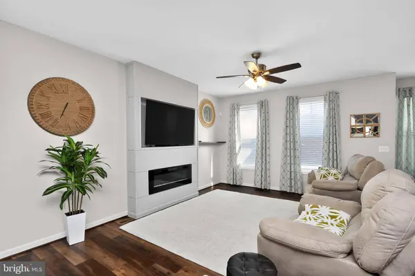 404 COASTAL AVE, Stafford, VA 22554