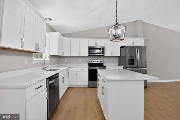 827 GREENE ACRES RD S, Stanardsville, VA 22973