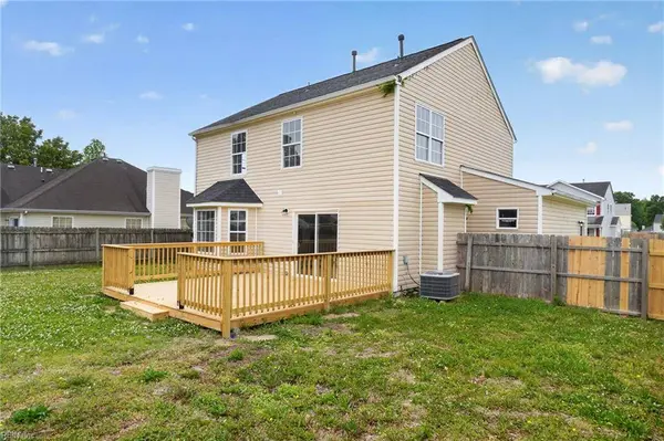 202 Friar CT, Suffolk, VA 23434