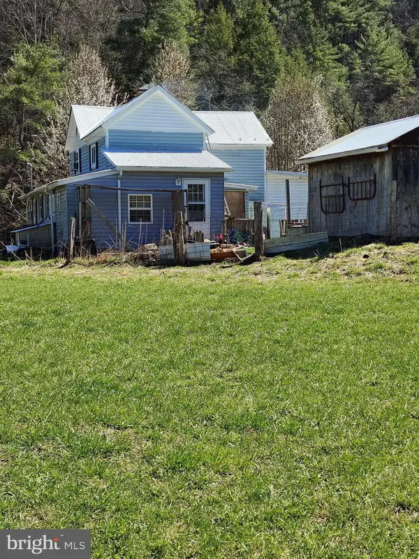 8124 THORN CREEK RD, Sugar Grove, WV 26815