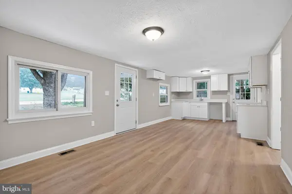 586 ELDON YATES DR, Stanley, VA 22851