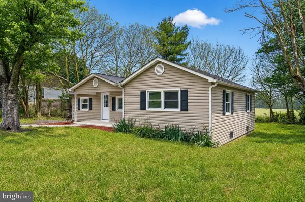 586 ELDON YATES DR, Stanley, VA 22851