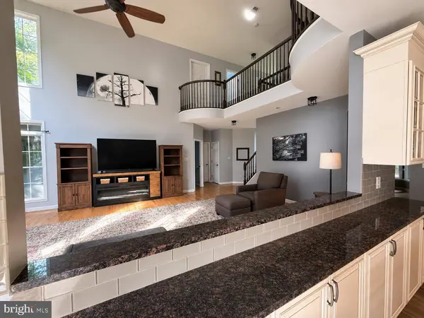 7164 N CREST CT, Warrenton, VA 20187