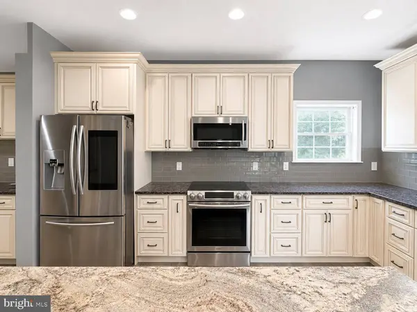 7164 N CREST CT, Warrenton, VA 20187