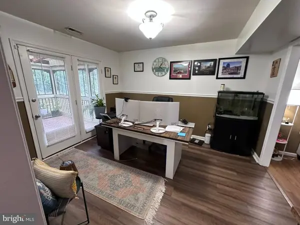 4802 QUEENSBURY CIR, Fredericksburg, VA 22408
