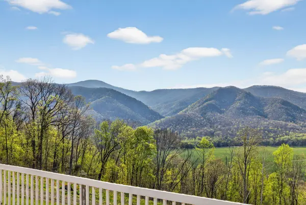 355 Clan Alpine WAY, Glasgow, VA 24555