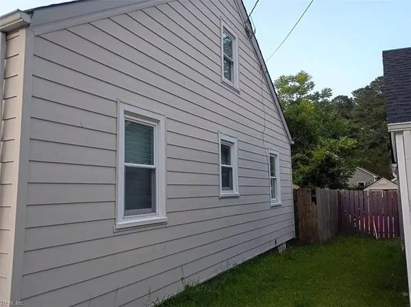 3714 Pamlico CIR, Norfolk, VA 23513