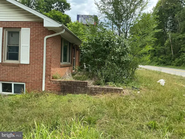 608 GOSLING MARSH RD, Martinsburg, WV 25404