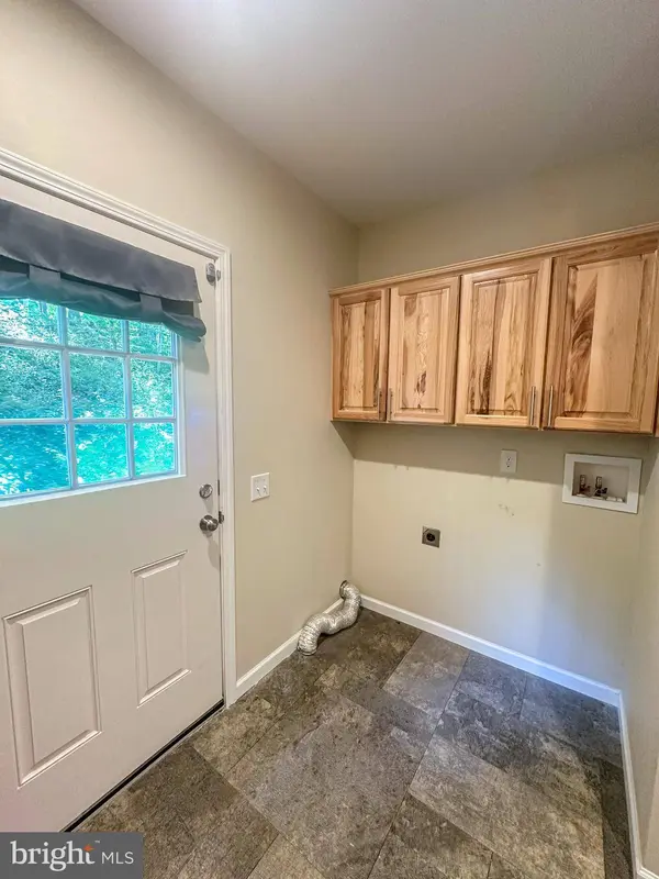 3352 BEVERLY PIKE, Grafton, WV 26354