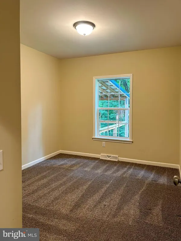3352 BEVERLY PIKE, Grafton, WV 26354