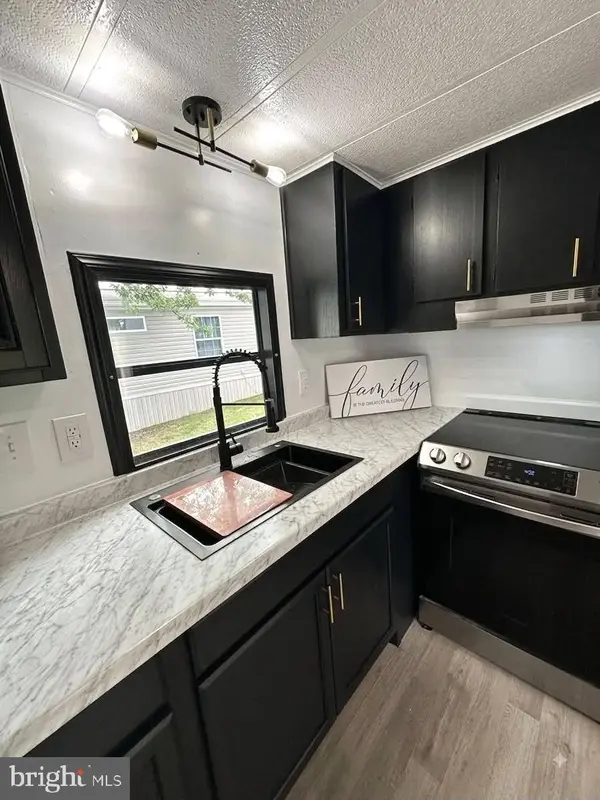 184 GAIL DR, Martinsburg, WV 25403
