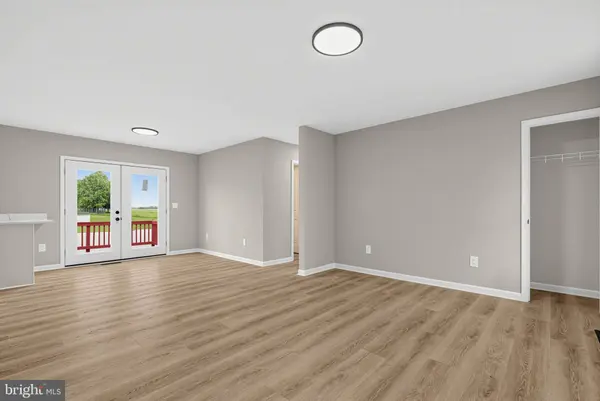 72 SOMERSET DR, Weyers Cave, VA 24486