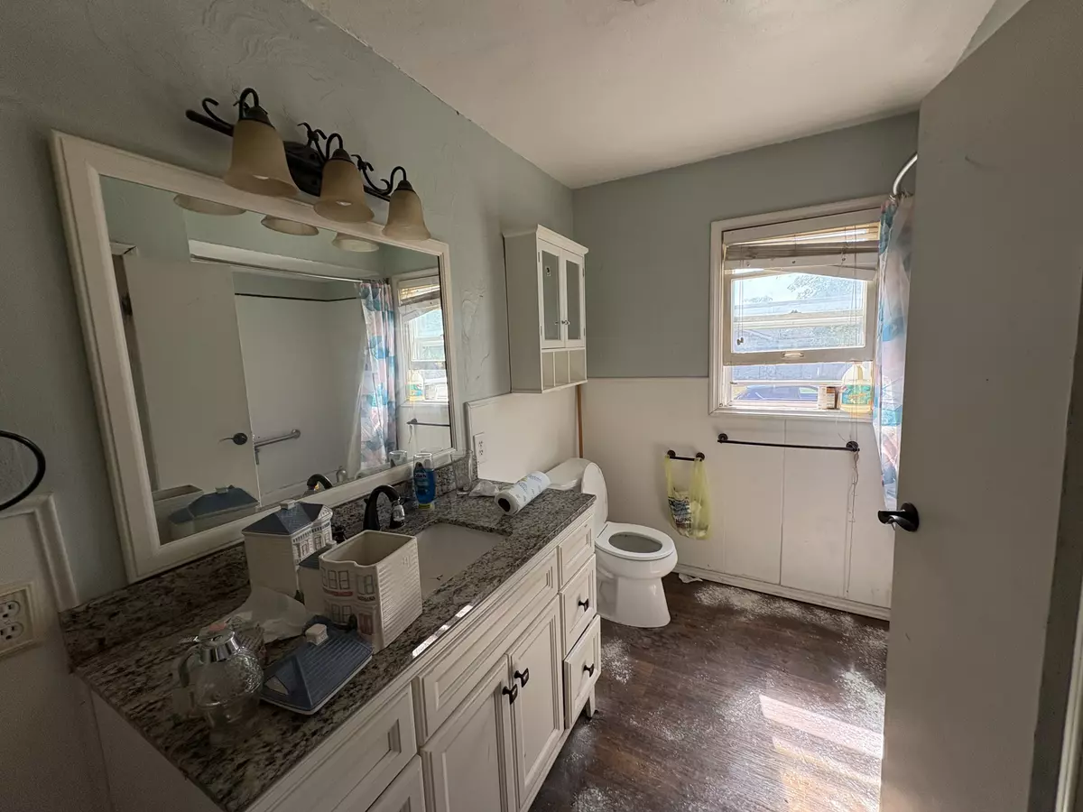 Shawnee, OK 74801-5042,1001 N Broadway Ave