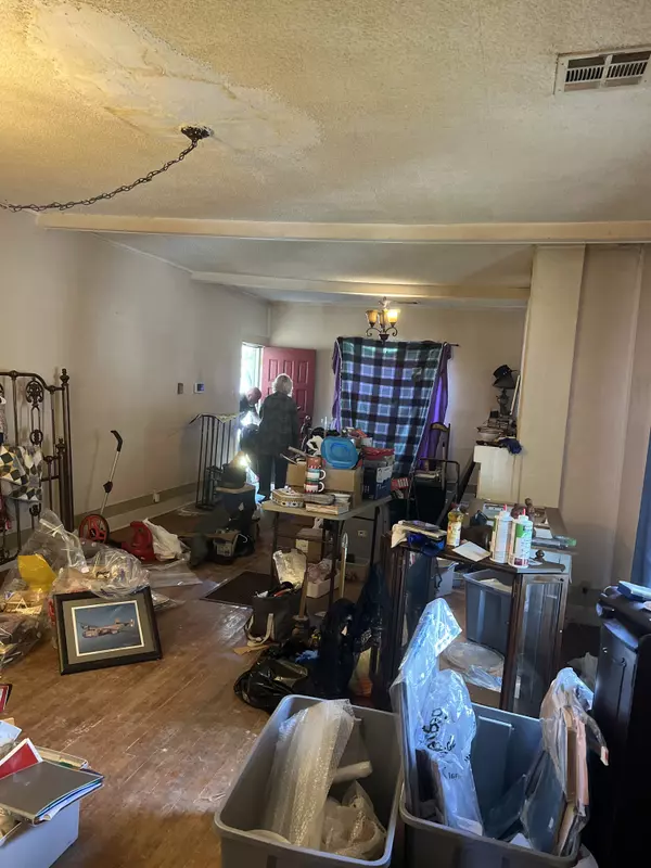 Shawnee, OK 74801-5042,1001 N Broadway Ave