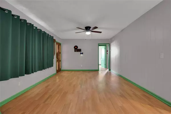 4012 SE 25th ST, Del City, OK 73115