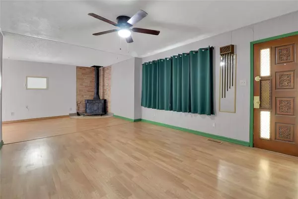 4012 SE 25th ST, Del City, OK 73115