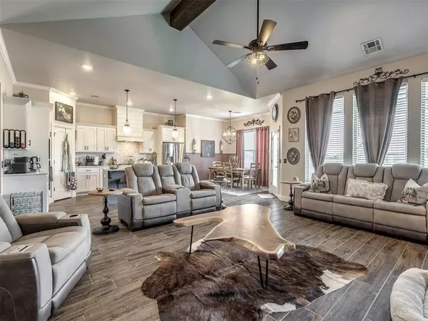 10909 NW 94th ST, Yukon, OK 73099