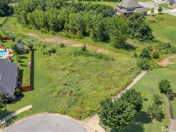 3016 Shilstone CT, Edmond, OK 73013