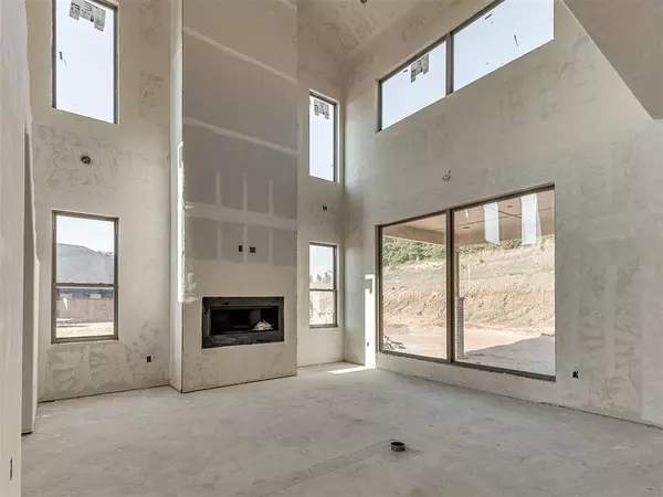 8813 Mercato ST, Choctaw, OK 73020