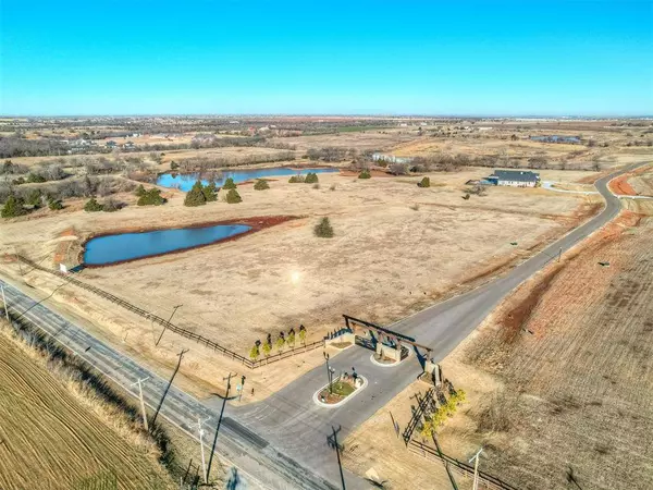 21200 Rush Creek RD, Edmond, OK 73025