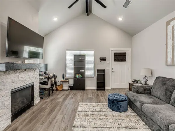 2220 NW 13th ST, Oklahoma City, OK 73107