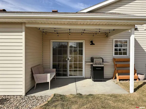 2125 Spring Meadow Circle, Lincoln, NE 68521
