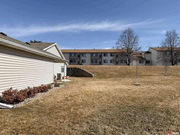 2125 Spring Meadow Circle, Lincoln, NE 68521