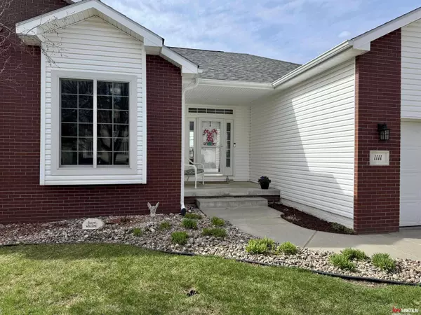 1111 NW Gary Street, Lincoln, NE 68521