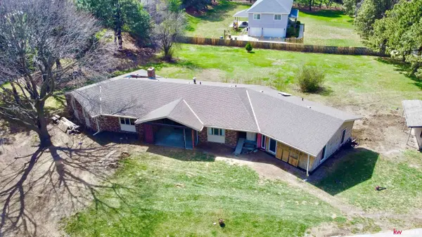 2505 S 70th Street, Lincoln, NE 68510