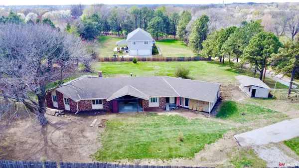 2505 S 70th Street, Lincoln, NE 68510