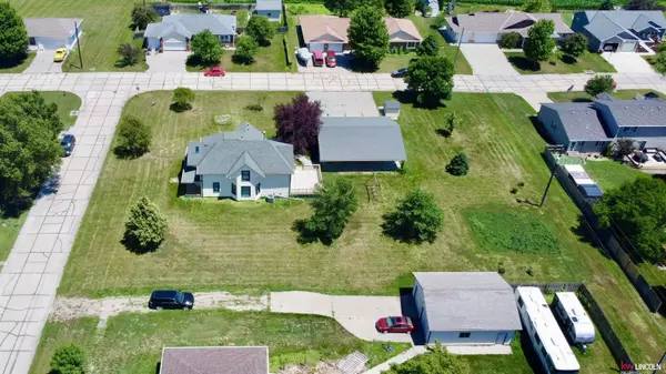 555 Peach Street, Hallam, NE 68368