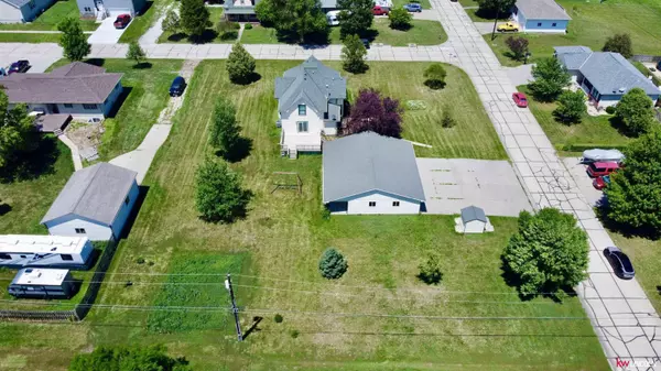 555 Peach Street, Hallam, NE 68368